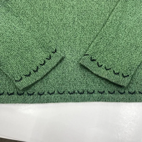 Christopher Banks Women’s Knit Sweater Green Size Large Hand Embroidered Cabin - Picture 6 of 12